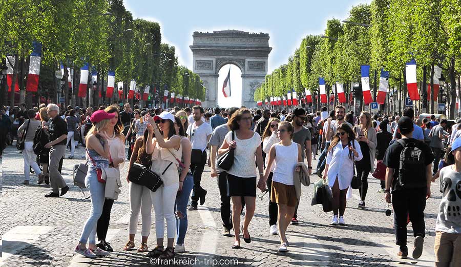 Champs-Elysées wird Fußgängerzone