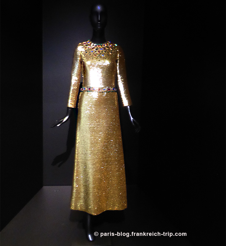 Juwelenkleid Yves Saint Laurent Ausstellung Gold