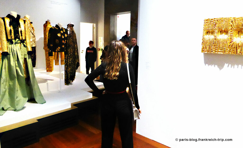 Yves Saint Laurent Ausstellung Gold