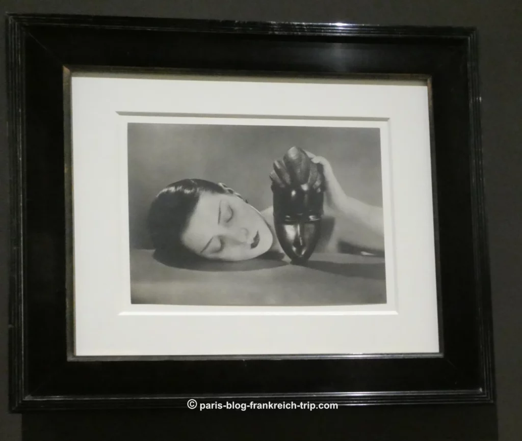 Man Ray Ausstellung in der Bourse de Commerce